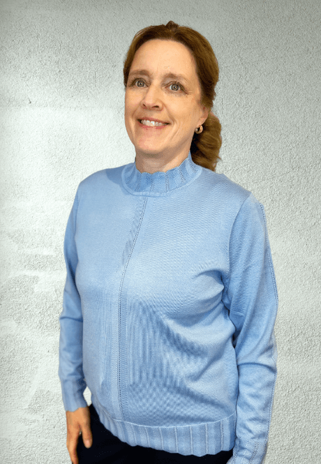 Hovedbilde Kjersti blusegenser skyblå