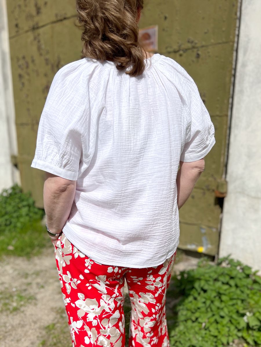 Solfrid bomull bluse hvit