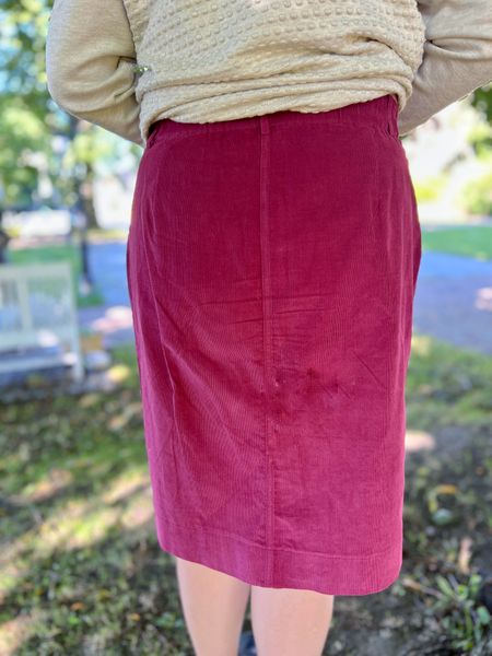 Hovedbilde Sissel cordskjørt burgunder