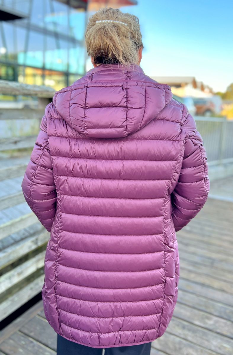Sylvia vattert jakke burgunder
