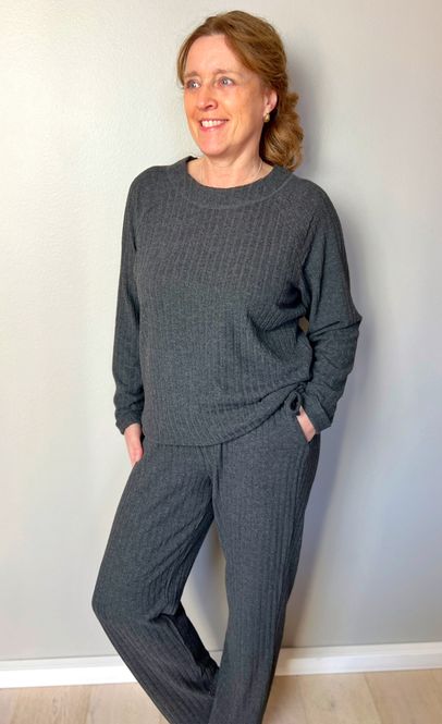 Hovedbilde Vibeke kosedress mørk grå