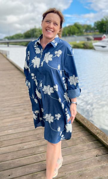 Hovedbilde Marion kjole midnattblomst