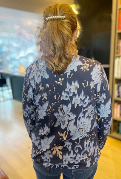 Hovedbilde Helga topp navy flower